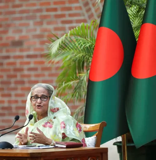 ভোটাভুটির বিতর্কের মধ্যে একনায়কতান্ত্রীক শেখ হাসিনা বাংলাদেশে পঞ্চম মেয়াদে জয়ী